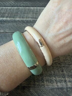 Pair of Vintage Jiu Long Xing Enamel Bangles